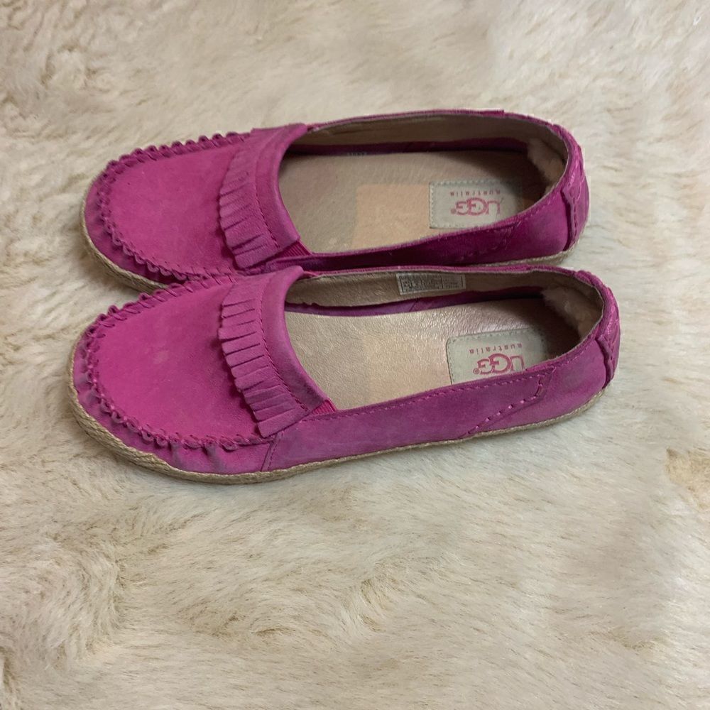 UGG Marah Moccasin in Fuschia size 6.5 - Picture 6 of 8
